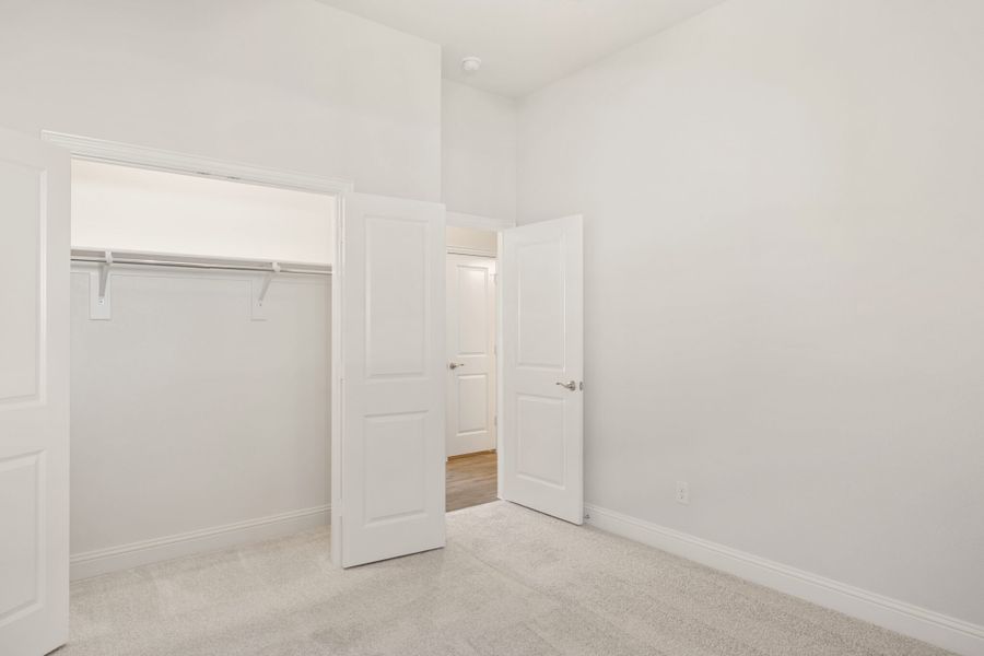 Spacious, unfurnished interior of a new home in Elevon, Lavon (Image 32).