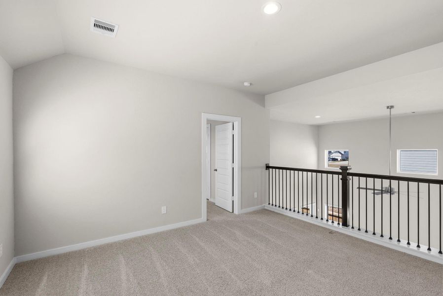 Spacious, unfurnished interior of a new home in Grand Oaks Village, Houston (Image 17).