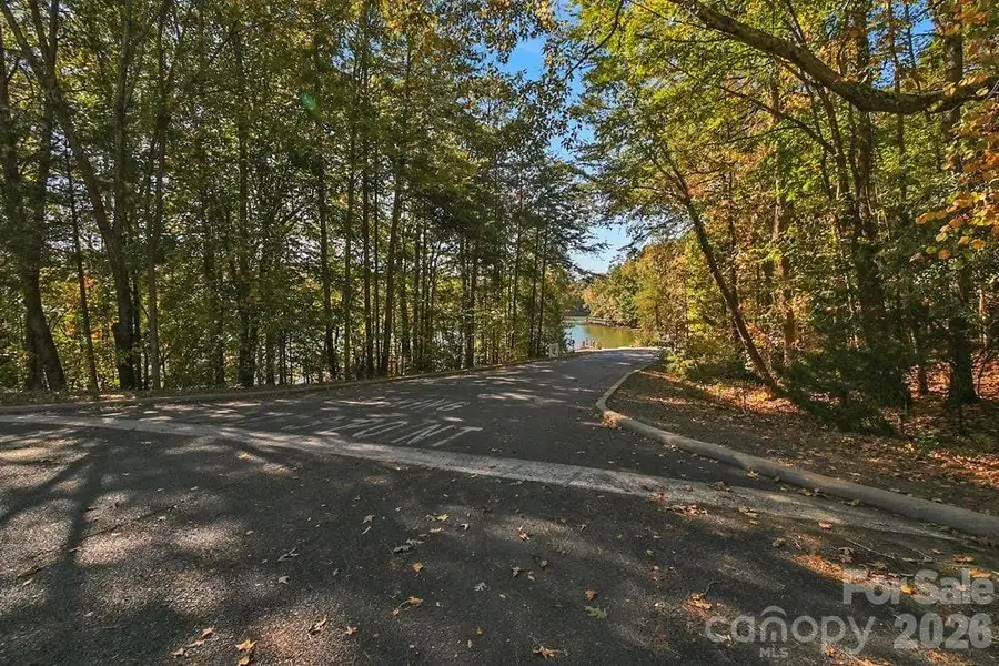 The Coves at Lake Wylie Community