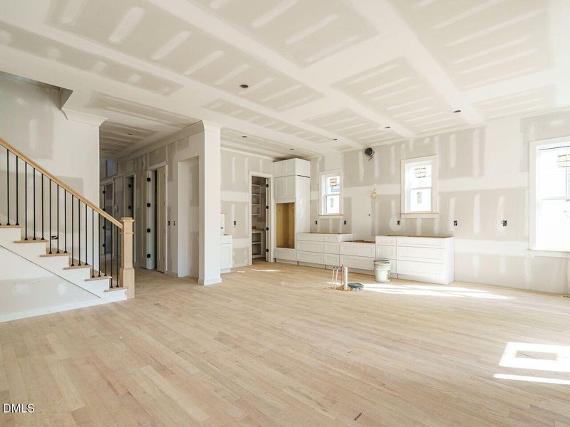 012-1280x960-living-room