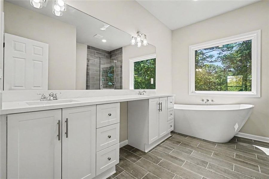 Furnished interior view inside a new home in , Gainesville (Image 6).