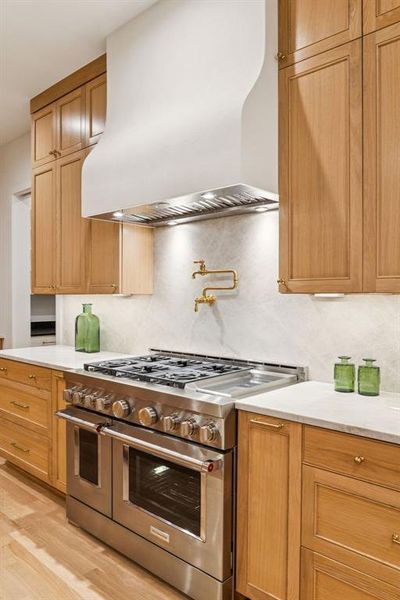 Furnished interior view inside a new home in , Dallas (Image 13).