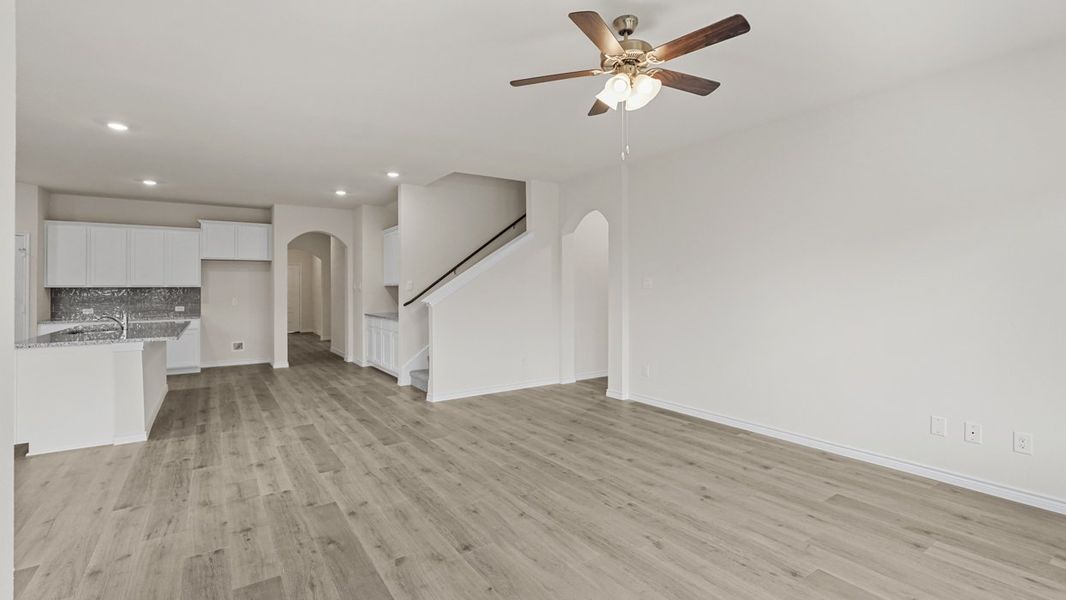 Spacious, unfurnished interior of a new home in Elevon, Lavon (Image 16).