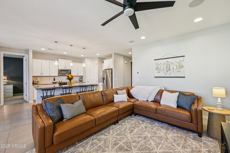 3-print-W Country Club Trl-S2511-008