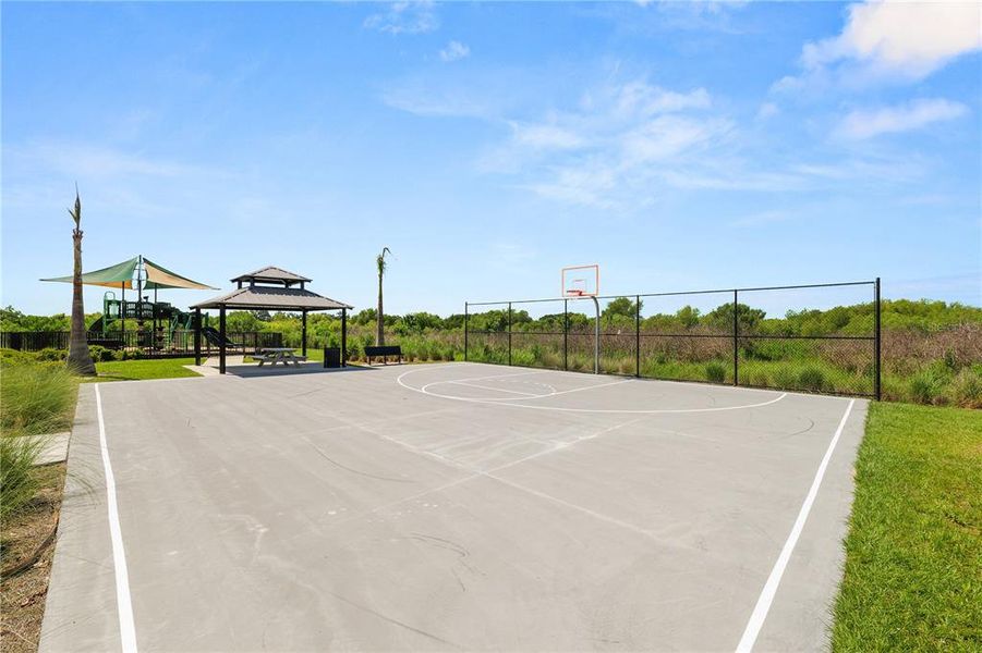 Community amenities in , Plant City (Image 20).