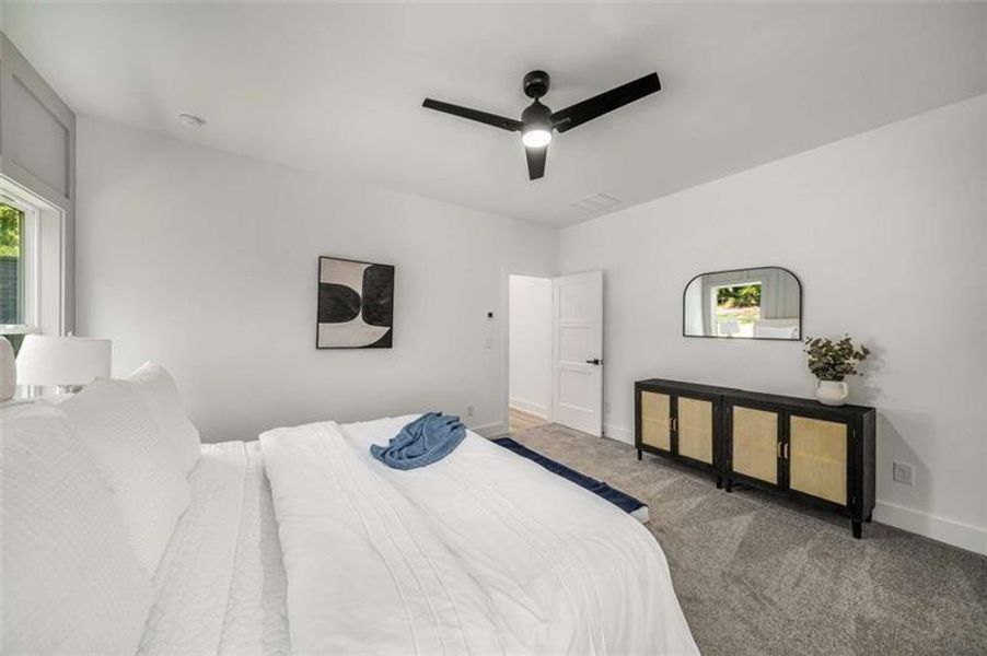 Furnished interior view inside a new home in , Jefferson (Image 37).