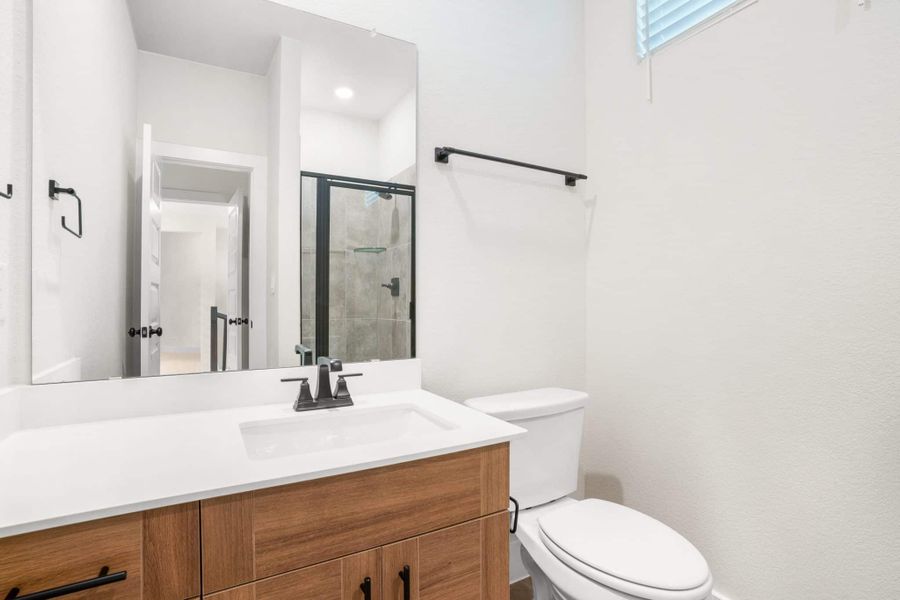 Representative furnished interior of a home built from the Cornell – 60′ Lot by Chesmar Homes in Lakes of Cane Island, Katy (Image 7).