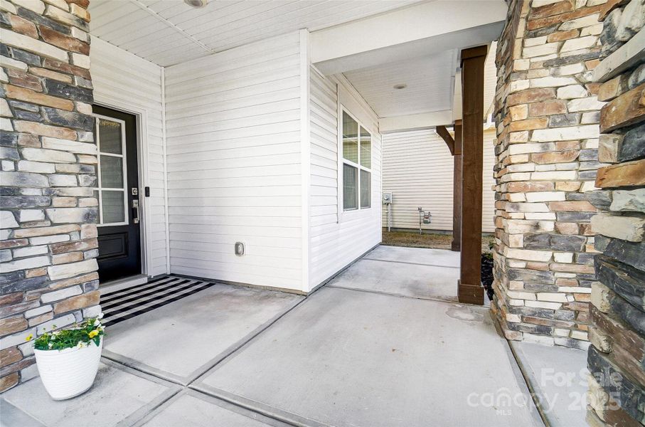 Oversized Front Porch w/ Stone accents