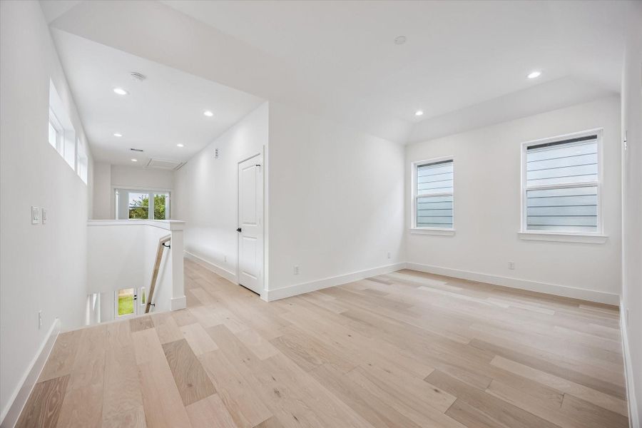 Spacious, unfurnished interior of a new home in The Heights Haus Collection, Houston (Image 16).