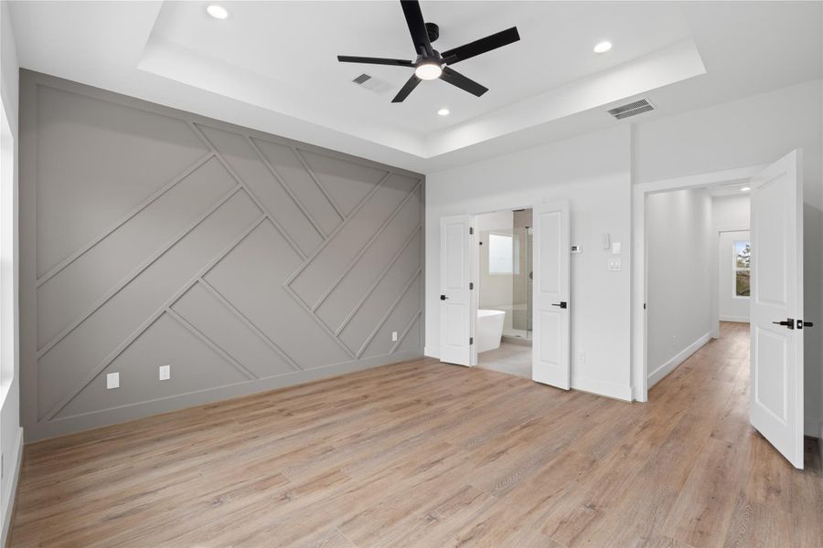 Spacious, unfurnished interior of a new home in , Houston (Image 41).