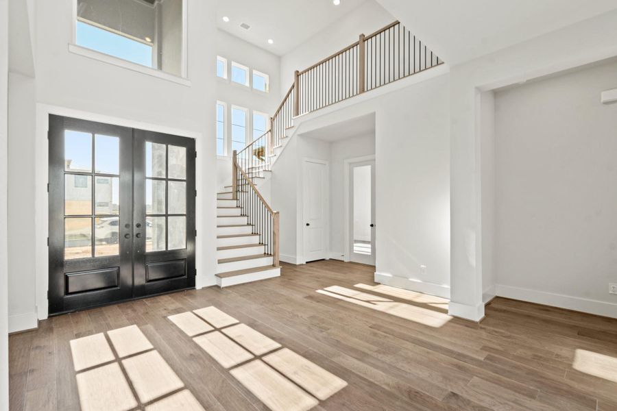 Spacious, unfurnished interior of a new home in Bridgeland, Cypress (Image 31). Spacious, unfurnished interior of a new home in Bridgeland, Cypress (Image 31).