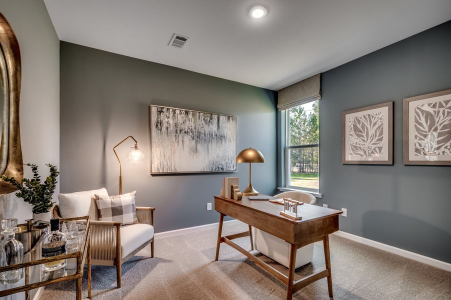 Representative furnished interior of a home built from the Georgetown by Beazer Homes in Ambridge, Conway (Image 14).