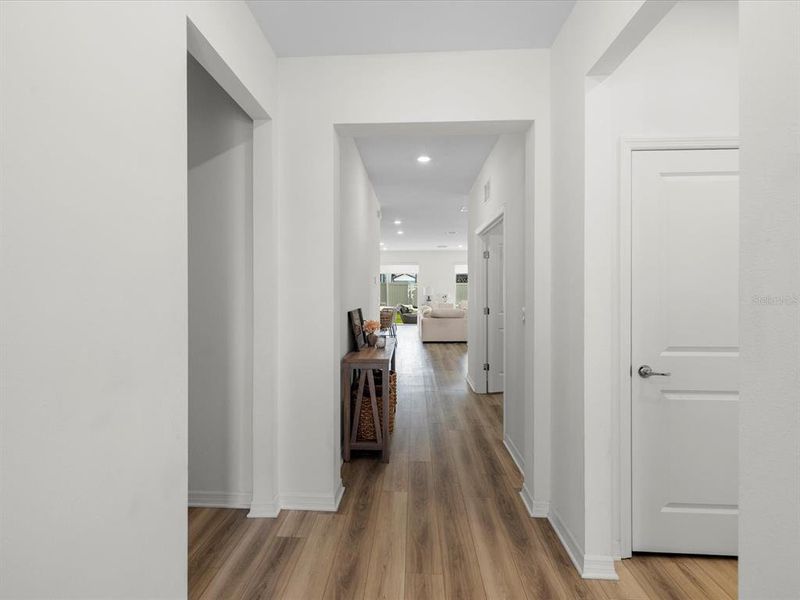 Spacious, unfurnished interior of a new home in , Land O' Lakes (Image 21).