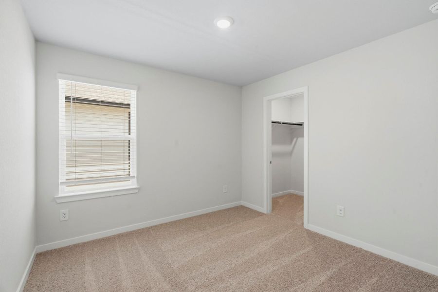 Spacious, unfurnished interior of a new home in Katy Reserve, Katy (Image 14).
