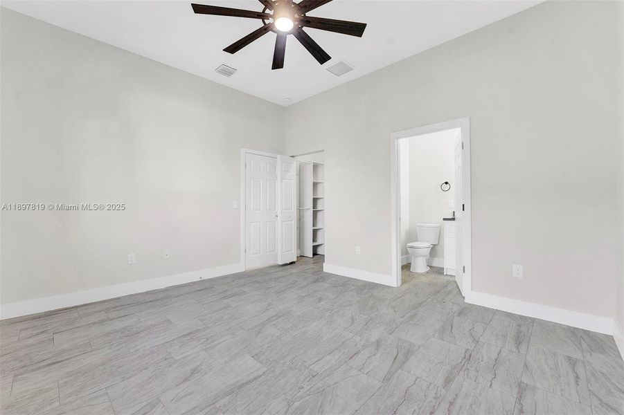 Spacious, unfurnished interior of a new home in , North Miami (Image 14).