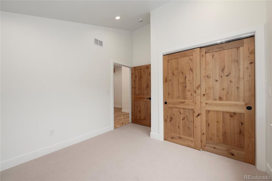 Image 43 of a home in .