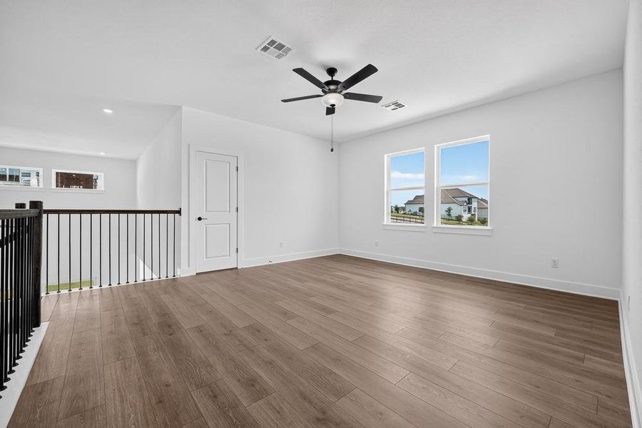 5133 Colombo View ~ Ready Now
