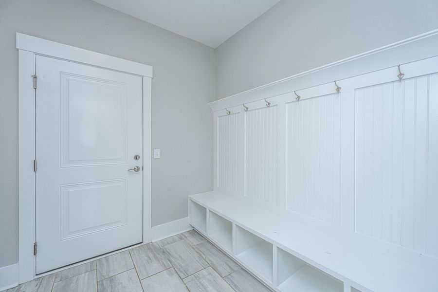 Spacious, unfurnished interior of a new home in Sea Island Preserve, Johns Island (Image 24). Spacious, unfurnished interior of a new home in Sea Island Preserve, Johns Island (Image 24).