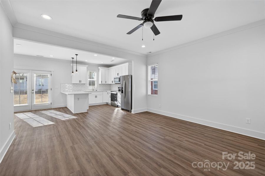Spacious, unfurnished interior of a new home in , Charlotte (Image 25).