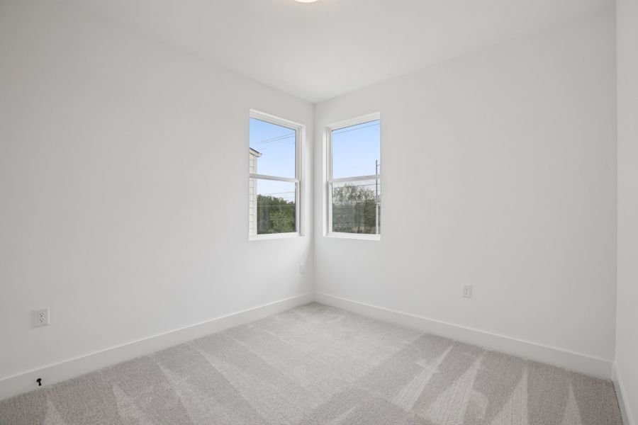 Representative unfurnished interior of a home built from the Elizabeth by Risewell Homes in Novel, Austin (Image 19).