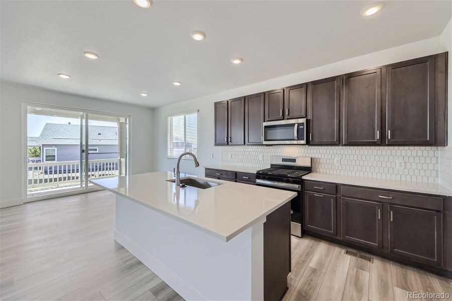 Gorgeous 42" Smoke Cabinets & Quartz Countertops