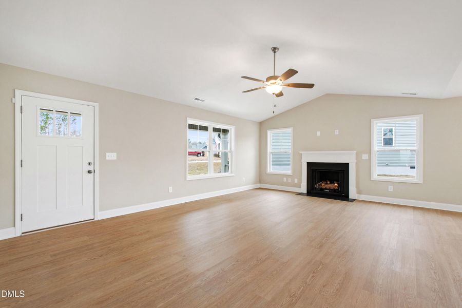 Falls Riv-8 Falls Riv-8