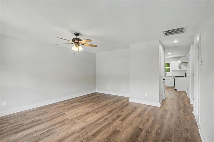 Spacious, unfurnished interior of a new home in , Emerson (Image 30).