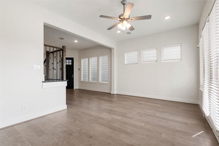 Spacious, unfurnished interior of a new home in Shady Acres, Houston (Image 20). Spacious, unfurnished interior of a new home in Shady Acres, Houston (Image 20).
