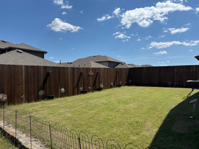 Exterior details and patio area of a home in , Crandall (Image 4).