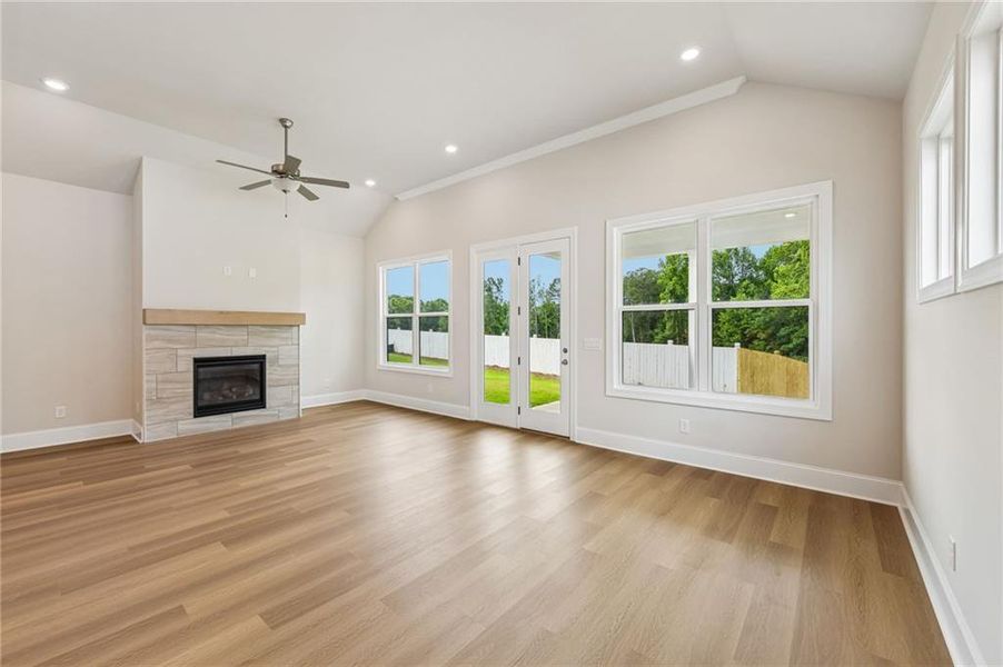 Spacious, unfurnished interior of a new home in Aberdeen, Hoschton (Image 28). Spacious, unfurnished interior of a new home in Aberdeen, Hoschton (Image 28).