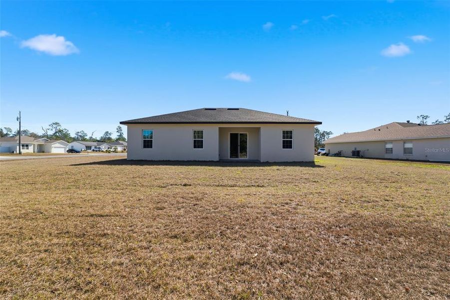 Exterior details and patio area of a home in , Ocala (Image 20).