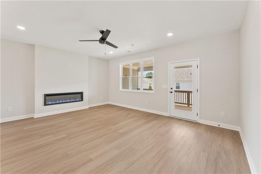 Spacious, unfurnished interior of a new home in East Park Village, Kennesaw (Image 27). Spacious, unfurnished interior of a new home in East Park Village, Kennesaw (Image 27).
