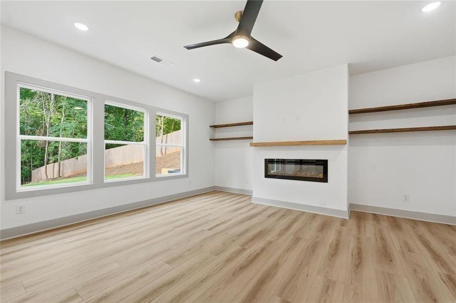 Spacious, unfurnished interior of a new home in , Gainesville (Image 31). Spacious, unfurnished interior of a new home in , Gainesville (Image 31).