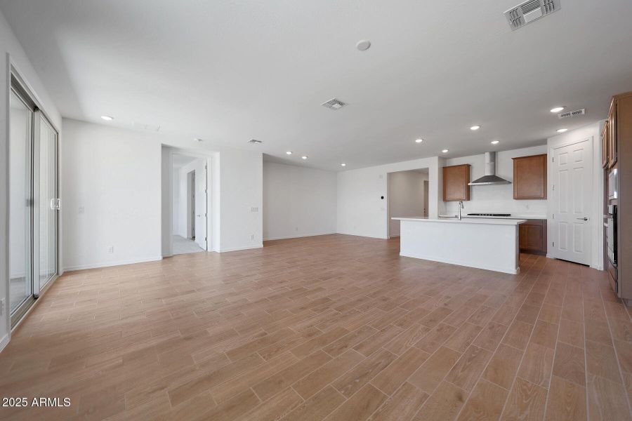 PHX_Landmarke_Lot 1069_AZure_823_Greatro