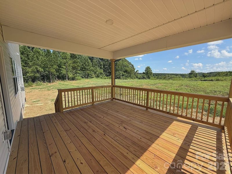Exterior details and patio area of a home in Northlake, Statesville (Image 15).