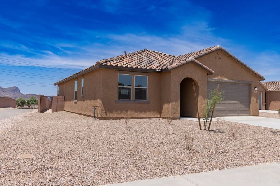 Front exterior of a home in the Colina de Anza Agave community, located in Tucson, AZ (Image 5).