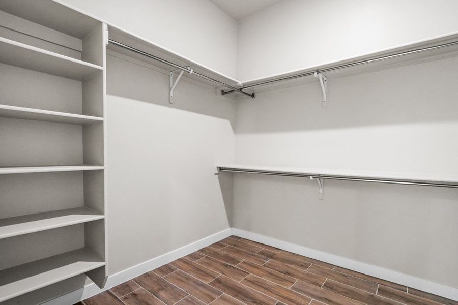 Spacious, unfurnished interior of a new home in Summer Sky North, El Paso (Image 17).