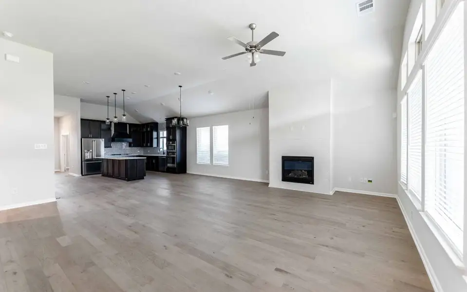 Spacious, unfurnished interior of a new home in Solterra, Mesquite (Image 13). Spacious, unfurnished interior of a new home in Solterra, Mesquite (Image 13).