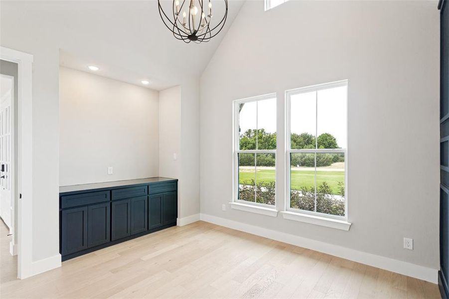 Spacious, unfurnished interior of a new home in , Weatherford (Image 28).
