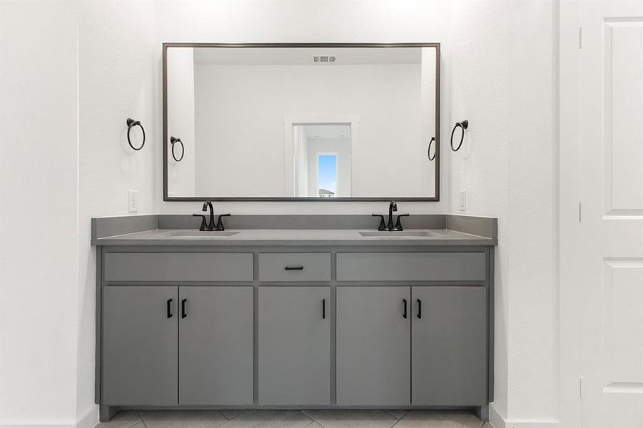 017-1435AzaleaDrive-Melissa-TX-75454-PrimaryBathroom.jpg-SMALL 017-1435AzaleaDrive-Melissa-TX-75454-PrimaryBathroom.jpg-SMALL