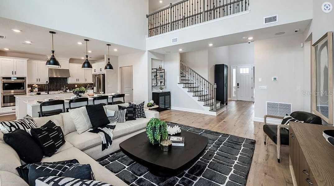 REPRESENTATIVE PHOTOS REPRESENTATIVE PHOTOS