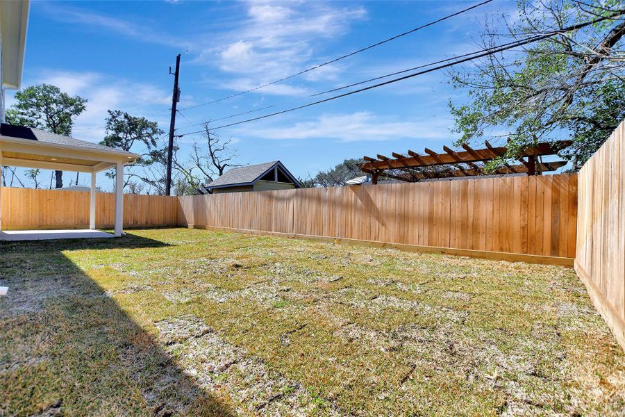 Exterior details and patio area of a home in , Houston (Image 27).