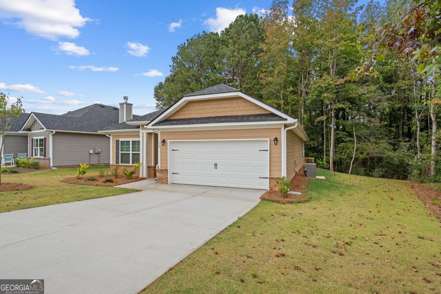 Image 31 of a home in Canterbury Villas.