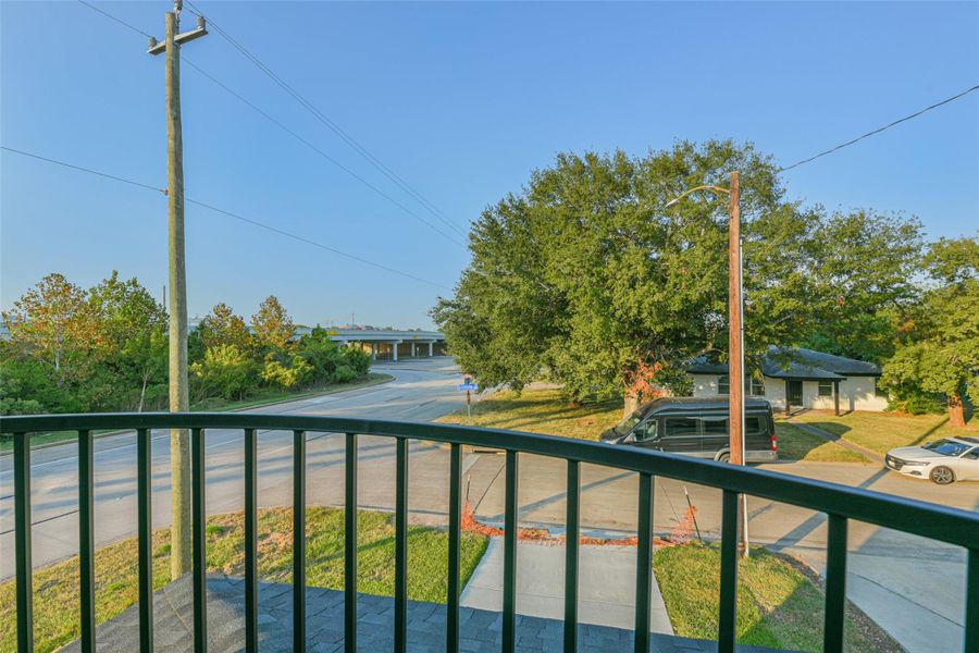 Image 29 of a home in .