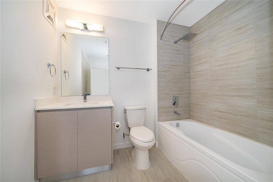 Furnished interior view inside a new home in , Orlando (Image 16).