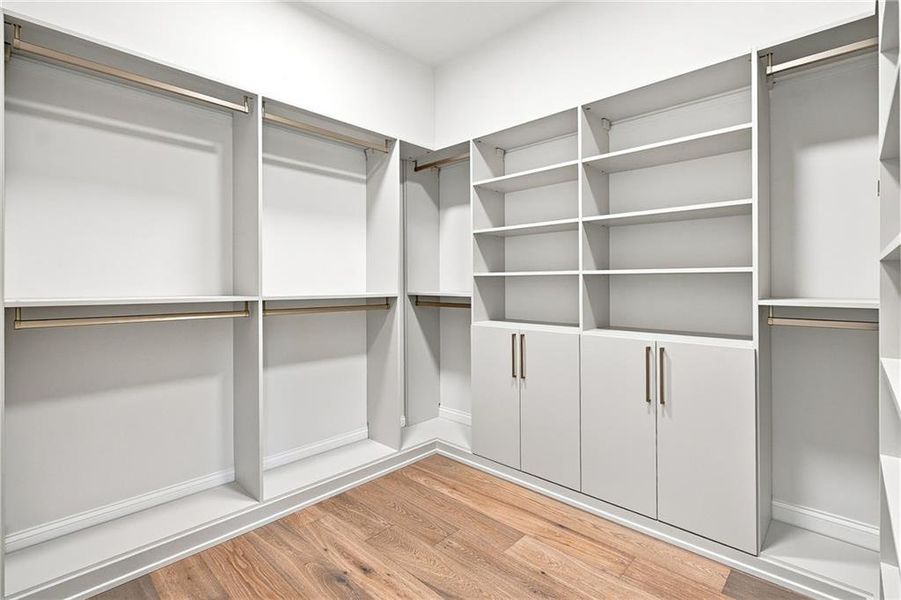 Spacious, unfurnished interior of a new home in , Milton (Image 47).