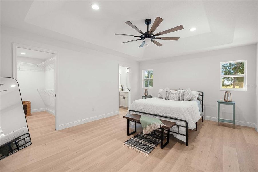 Furnished interior view inside a new home in , Lake Panasoffkee (Image 14).