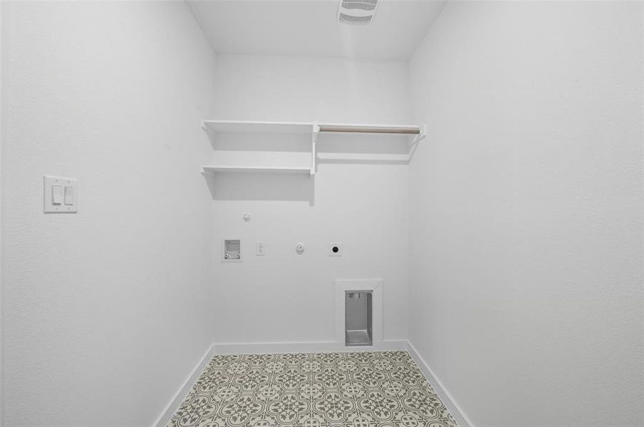 Spacious, unfurnished interior of a new home in Arbor Oaks, Boyd (Image 28). Spacious, unfurnished interior of a new home in Arbor Oaks, Boyd (Image 28).