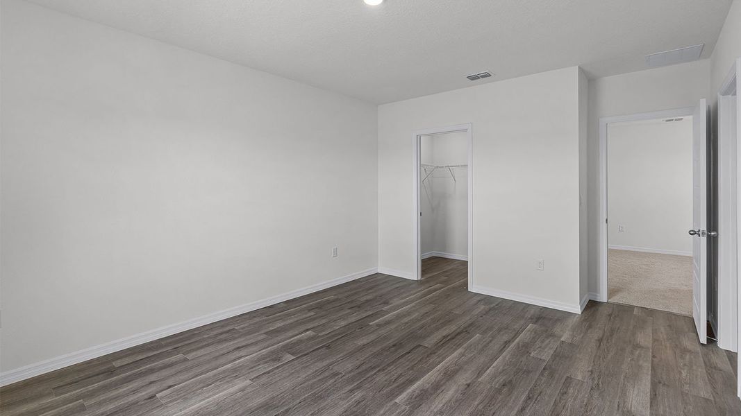 Representative unfurnished interior of a home built from the VALE by D.R. Horton in Harmony at Lake Eloise, Winter Haven (Image 29).