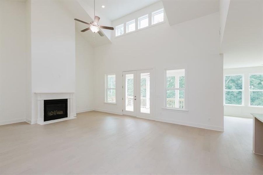 Spacious, unfurnished interior of a new home in , Gainesville (Image 31).